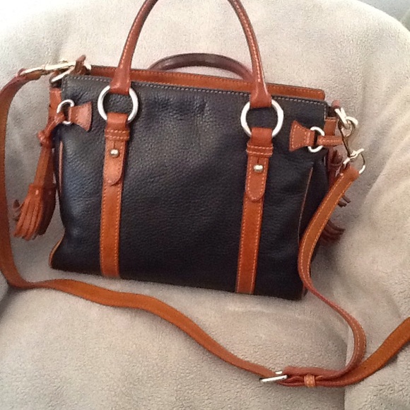 Final price authentic Dooney&Bourke Handbag - Picture 2 of 9